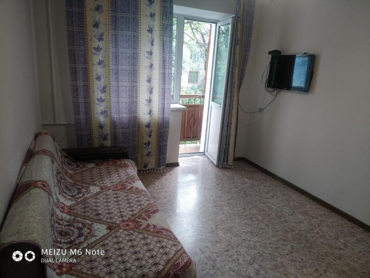 1 комнатные в районе атакента Apartment Almaty
